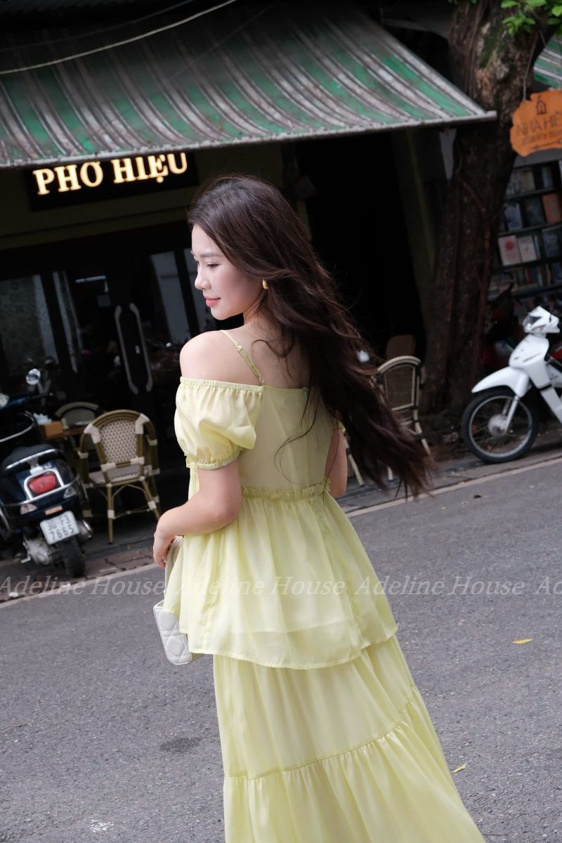 Alternative view of Adeline House - Đầm Maxi Voan Xanh Bơ Trễ Vai 2 Dây – Váy Dài Tầng Bồng Bềnh Nữ Tính Phong Cách Vintage Đi Biển, Du Lịch🌿 Thiết kế thanh lịch – Tôn dáng nhẹ nhàng