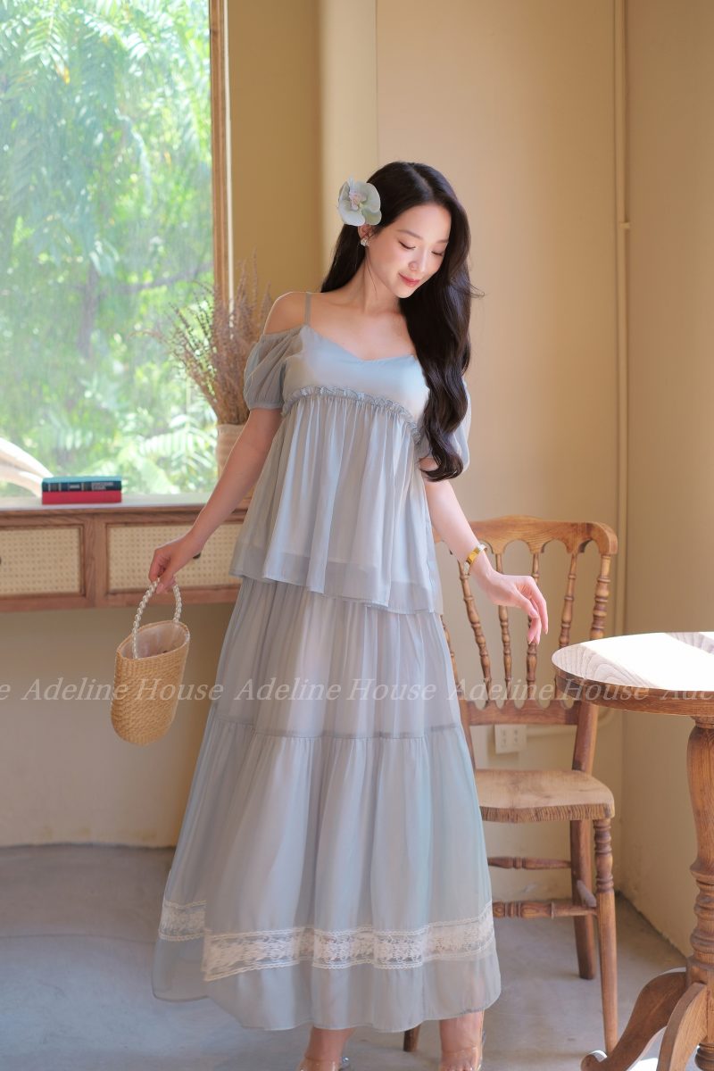 Alternative view of Adeline House - Đầm Maxi Voan Xanh Bơ Trễ Vai 2 Dây – Váy Dài Tầng Bồng Bềnh Nữ Tính Phong Cách Vintage Đi Biển, Du Lịch🌿 Thiết kế thanh lịch – Tôn dáng nhẹ nhàng