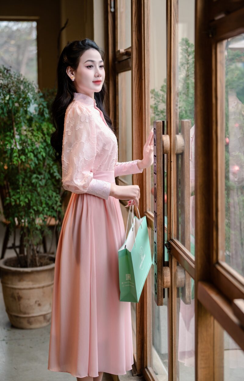 Adeline house -Đầm Hồng Nhẹ Nhàng “Adeline Lady Charm”
