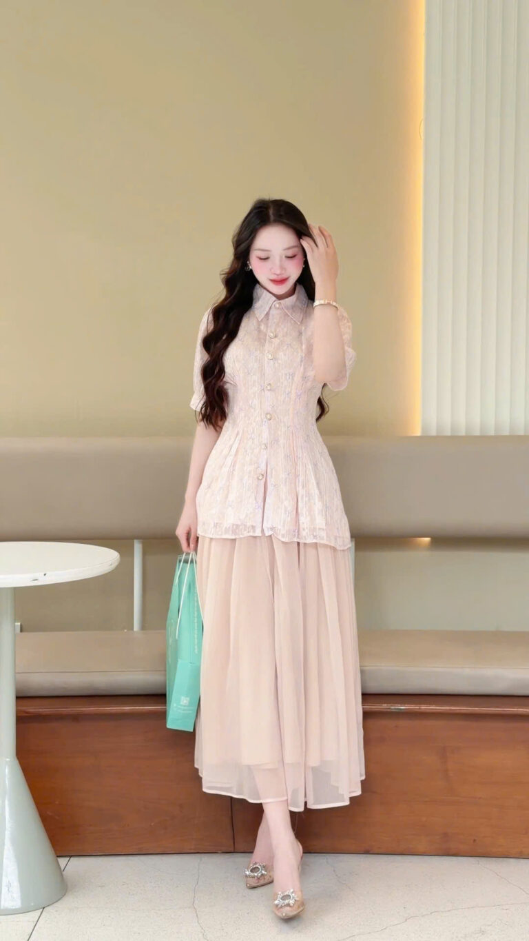 ADELINE HOUSE - Set Bộ Nữ Tiểu Thư Sang Trọng Áo Sơ Mi Tay Bồng Họa Tiết Phối Chân Váy Dài– TK186.2+166.3